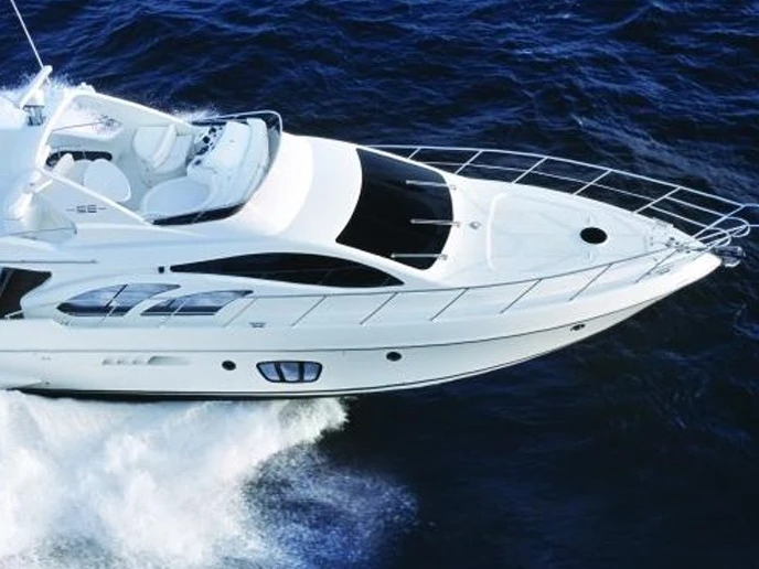 Ein Azimut Azimut 55 Fly mieten in Juan-les-Pins
