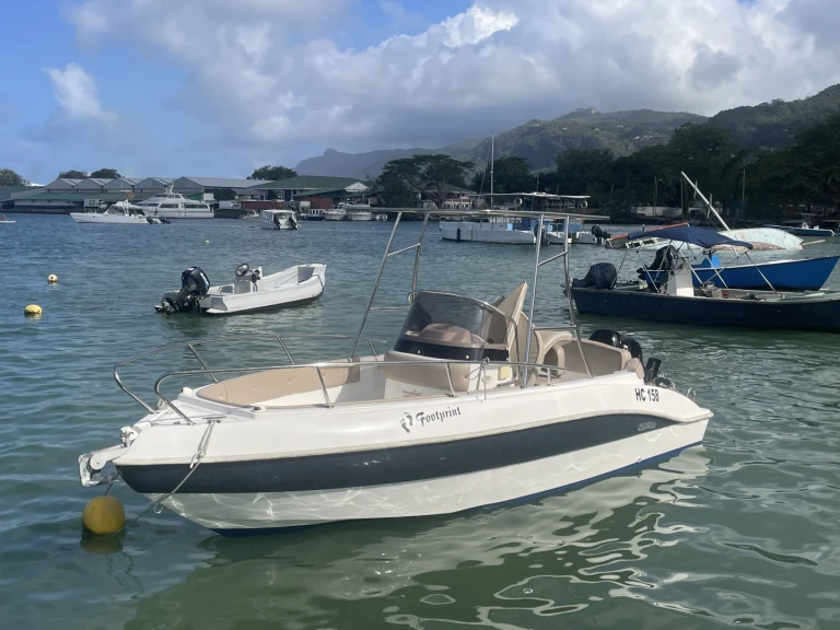YachtCharter in Victoria - fisherman Speedy 450 auf SamBoat