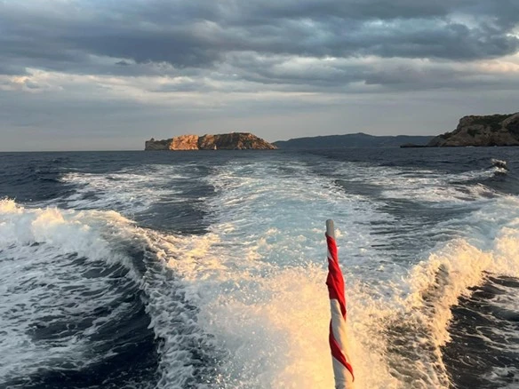 YachtCharter in Antibes - Sunseeker Predator 57 auf SamBoat