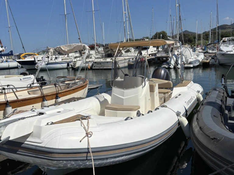 YachtCharter in Argelès-sur-Mer - Capelli Tempest 700 auf SamBoat