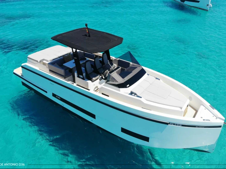 Motorboot mit oder ohne Skipper De Antonio mieten in Ibiza Town