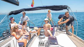 Ein Bavaria Bavaria 49 mieten in Barcelona