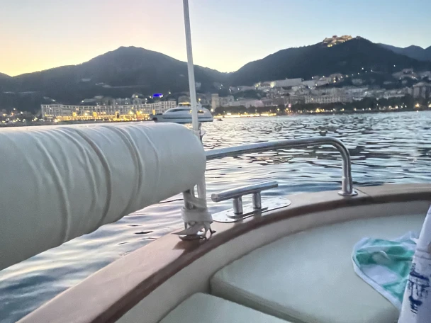 Fratelli Aprea Sorrento 7,50 open cruise mieten Porto di Salerno