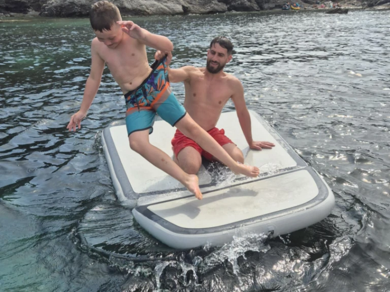 Vermietung Motorboot Fun Yak mit Führerschein