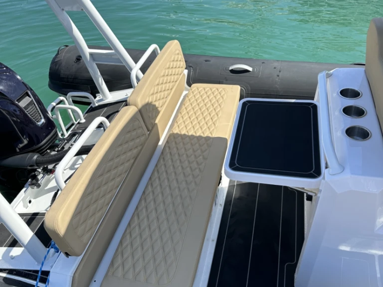 YachtCharter in Sitges - Highfield Highfield Sport 700 auf SamBoat