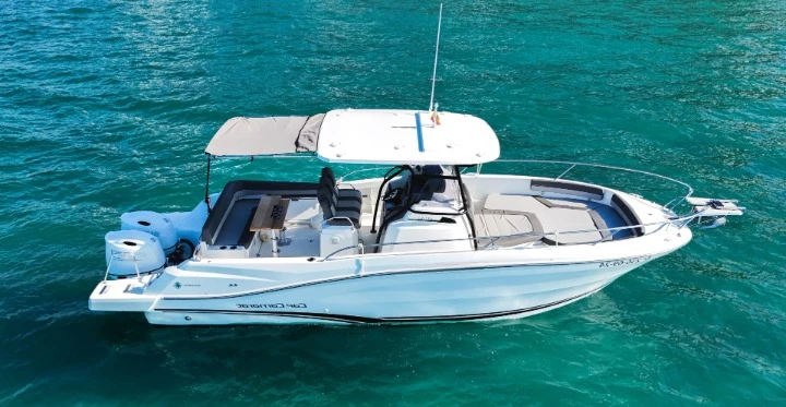 Bootsverleih Jeanneau Cap Camarat 9.0 CC Sitges Samboat