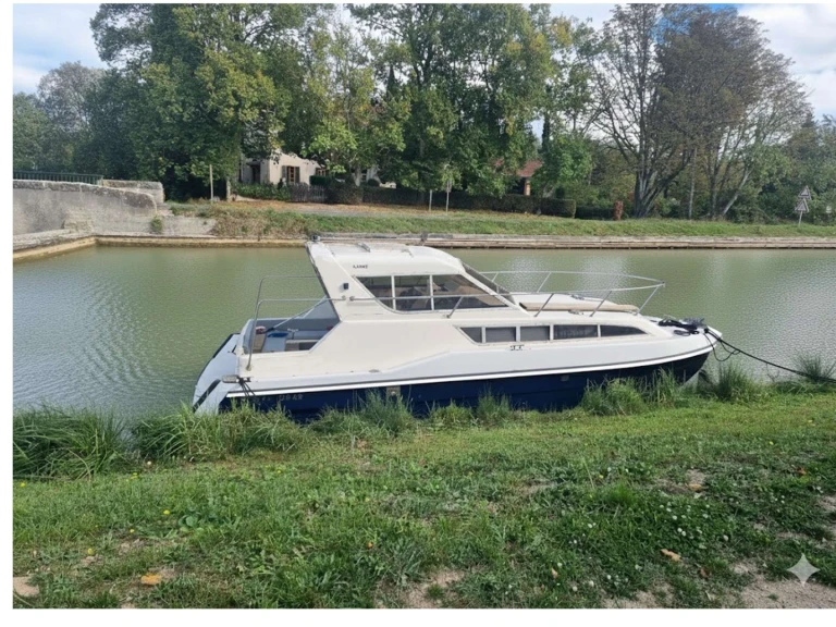 Vermietung Motorboot Le Boat mit Führerschein