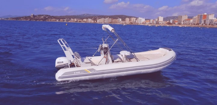 Ein Zar Mini Rib 10 mieten in Palamós