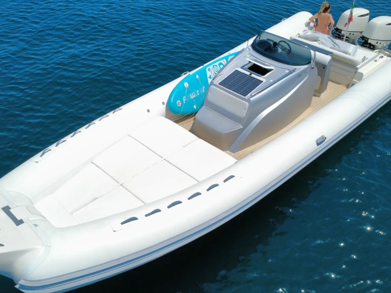 Schlauchboot mieten in Miseno zum besten Preis
