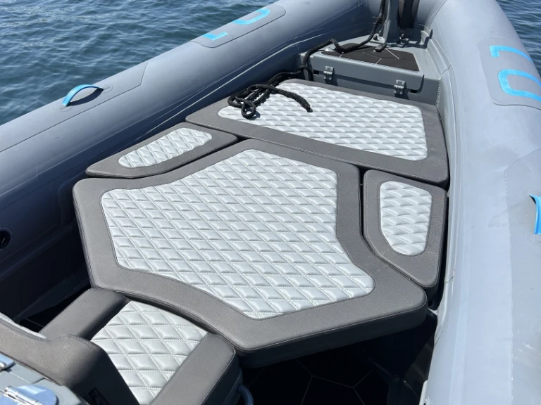 Schlauchboot mieten in Six-Fours-les-Plages zum besten Preis