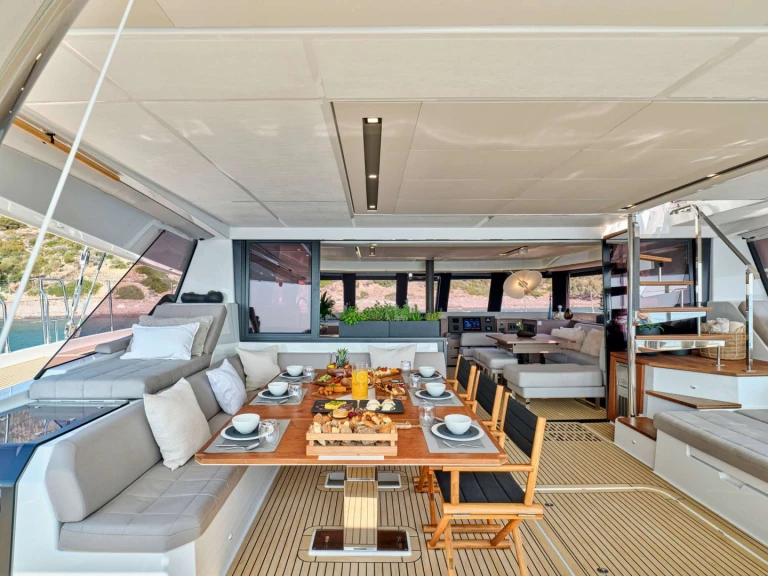 Katamaran mit oder ohne Skipper Fountaine Pajot mieten in Néa Péramos