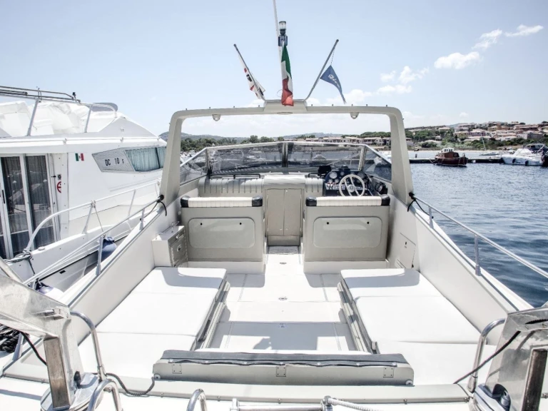 Motorboot mieten in Porto Pozzo - Riva Bravo 38 special