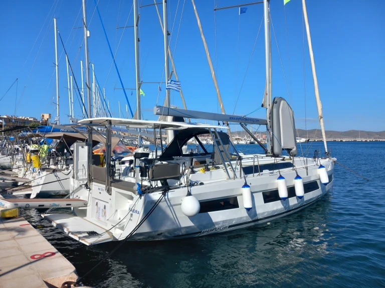 YachtCharter in Lavrion - Dufour Dufour 44 auf SamBoat