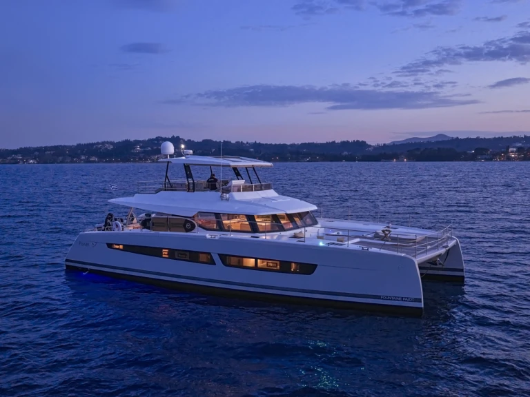 Boot mieten Gouviá günstig Fountaine Pajot Power Alegria 67 (5 cab)