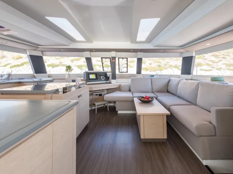 Katamaran mit oder ohne Skipper Fountaine Pajot mieten in Piräus