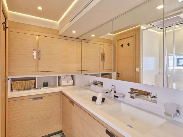 Yacht mit oder ohne Skipper Fountaine Pajot mieten in Néa Péramos
