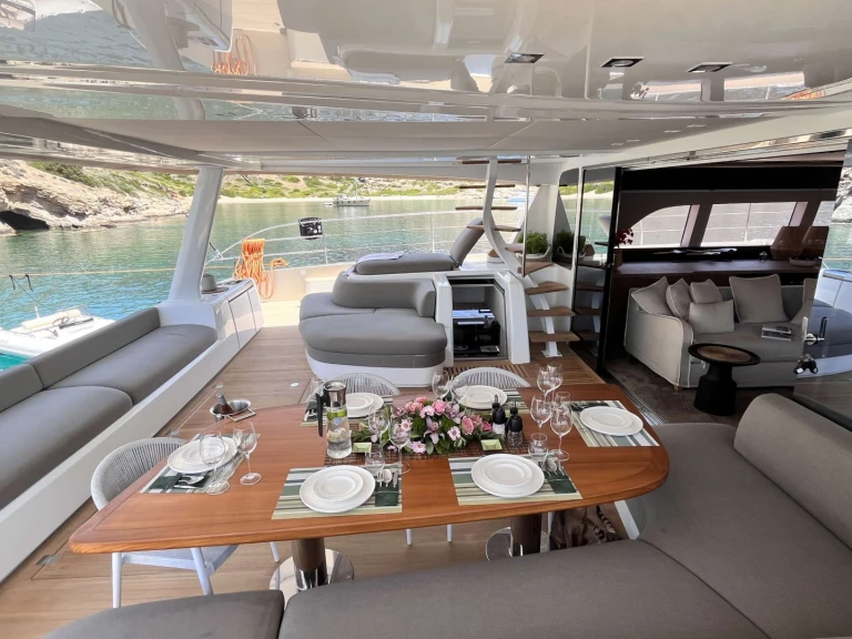 Yacht mieten in Kallithea - Lagoon Lagoon Seventy 8 (3 cab)