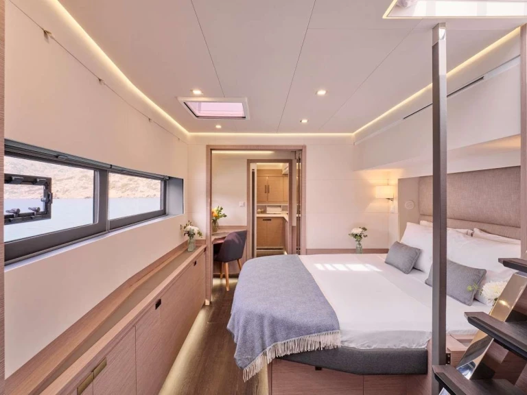 YachtCharter in Néa Péramos - Fountaine Pajot Fountaine Pajot Alegria 67 (5 cab) auf SamBoat