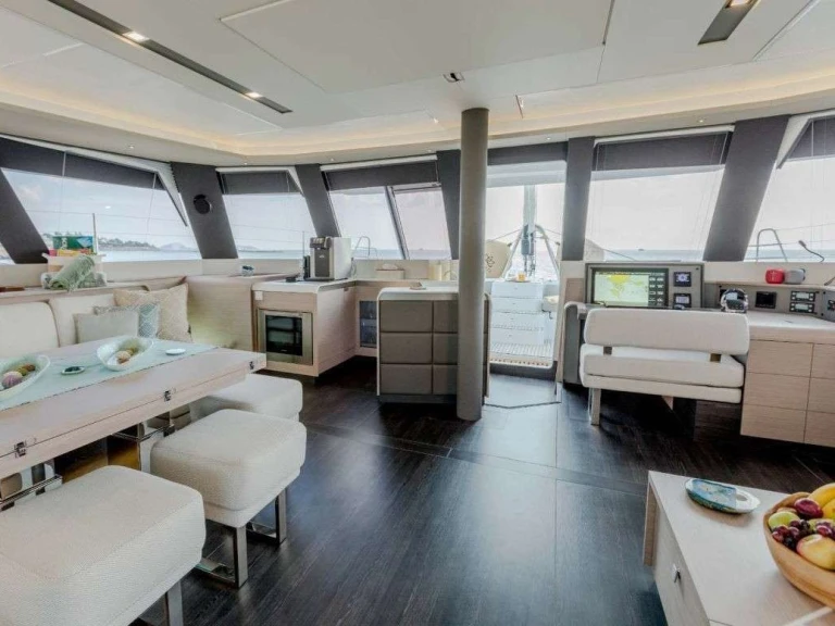 YachtCharter in Álimos - Fountaine Pajot Fountaine Pajot Samana 59 (5 cab) auf SamBoat