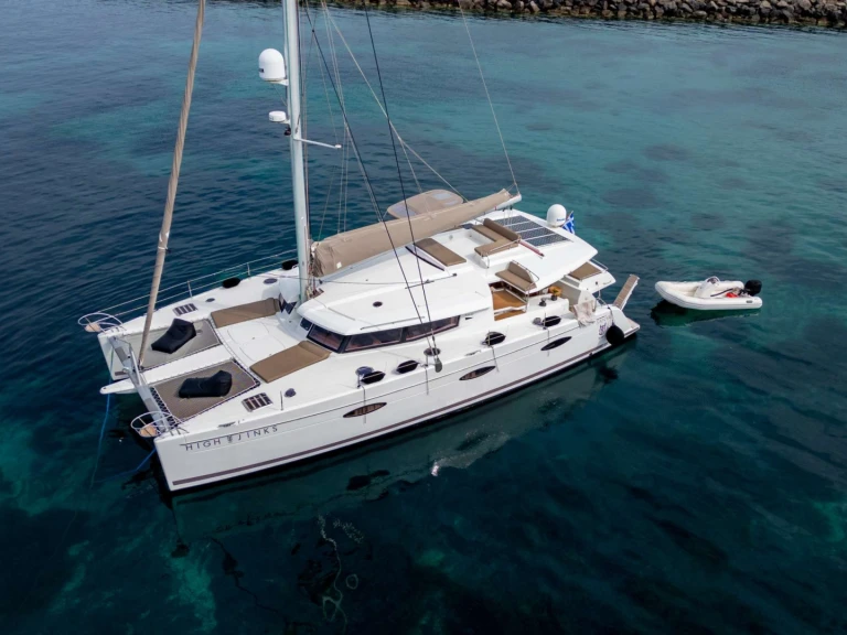 Ein Fountaine Pajot Fountaine Pajot Sanya 57 (4 cab) mieten in Álimos