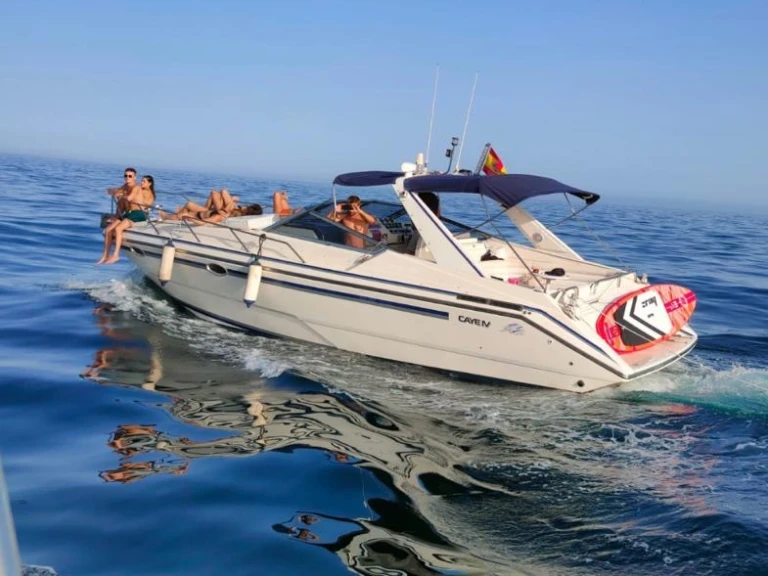 Ein Glastron Riviera 350 IV mieten in Marbella