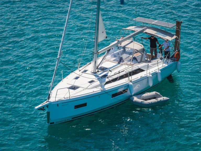 Segelboot mieten in Nikiána - Bénéteau Oceanis 37.1