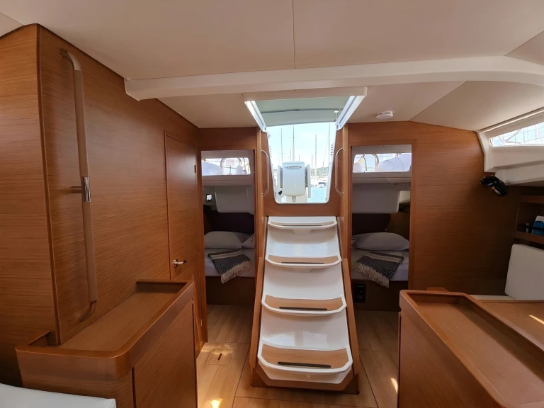 YachtCharter in Pula - Jeanneau Sun Odyssey 440 auf SamBoat