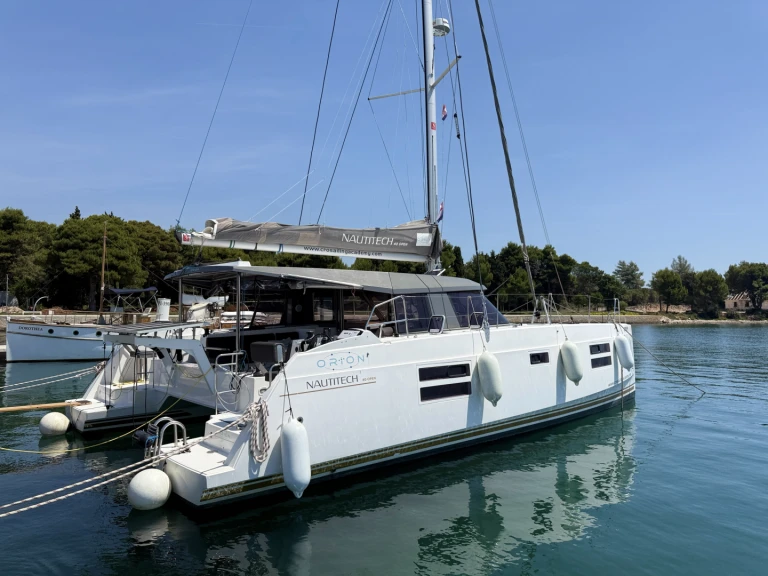YachtCharter in Pula - Nautitech Nautitech 40 Open  auf SamBoat