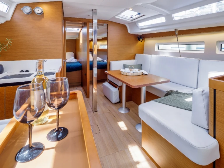 Segelboot mieten in Néa Péramos - Jeanneau Sun Odyssey 440