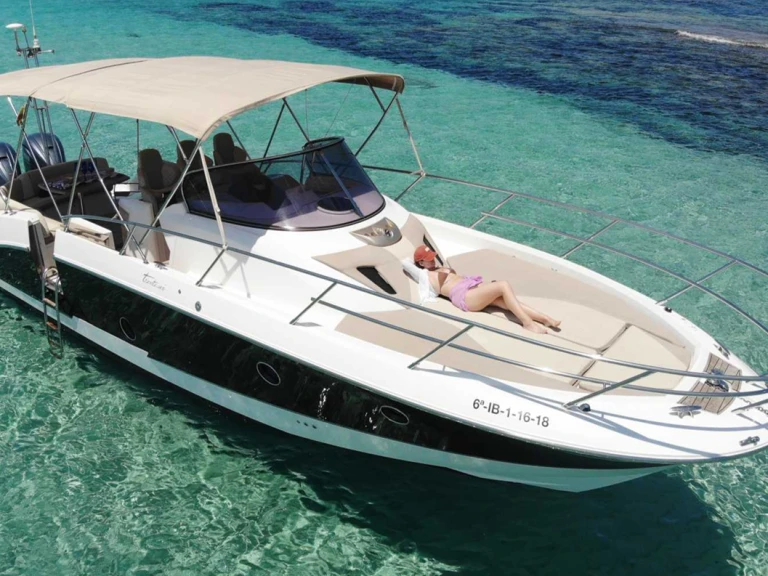 YachtCharter in Ibiza Town - Sessa Marine Key Largo 36 auf SamBoat