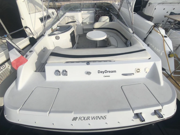 Motorboot mieten in Cannes zum besten Preis