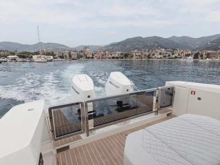 YachtCharter in Golfe de Saint-Tropez - Saxdor Saxdor 400 GTO auf SamBoat