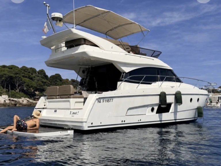 Bavaria Virtess 420 Fly mieten Golfe-Juan