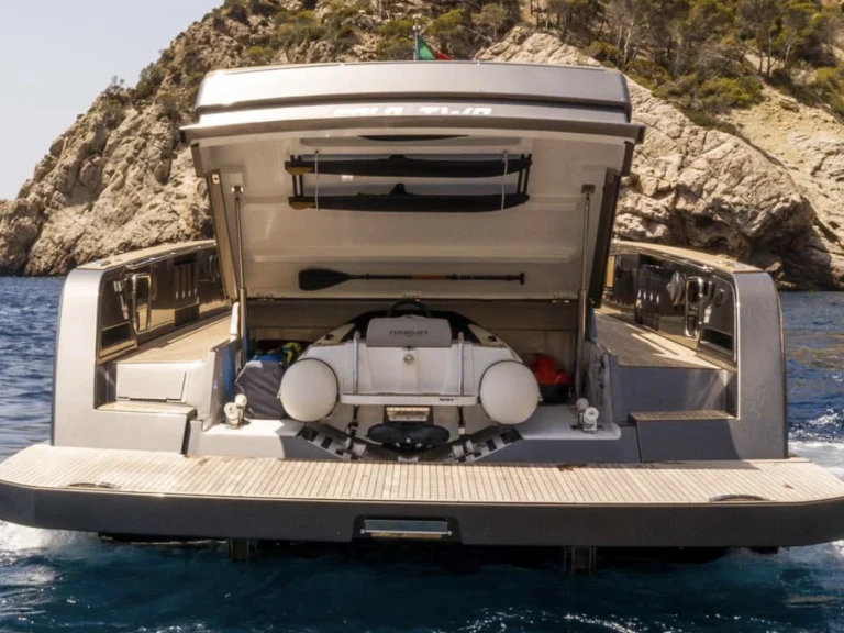 Vermietung Motorboot Pardo Yachts mit Führerschein