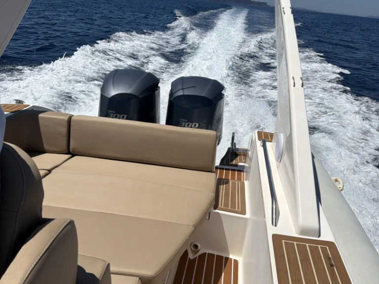 Schlauchboot mieten in Hyères - Capelli Capelli 1000 WA