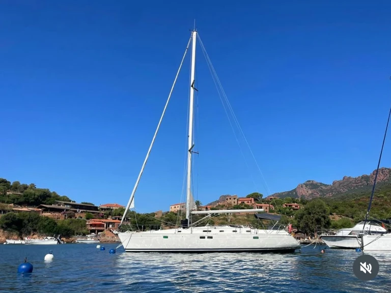 YachtCharter in Marseille - Bénéteau Oceanis 440 auf SamBoat