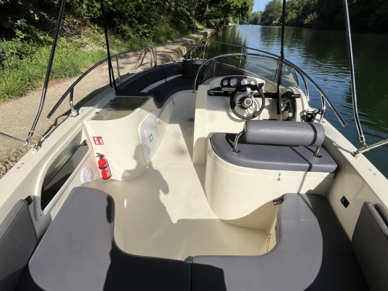 Ein Eolo Eolo 590 Open mieten in Nogent-sur-Marne