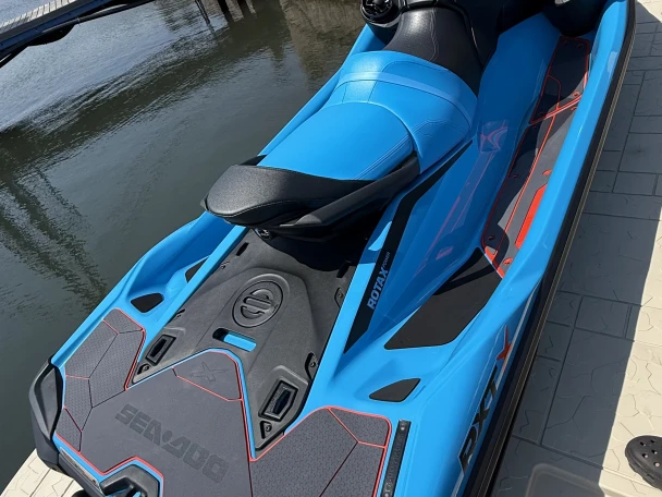 Sea-Doo RXT RS 325 mieten Italien