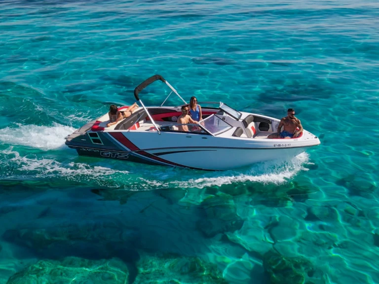 YachtCharter in Ibiza Town - Glastron GTS 245 auf SamBoat