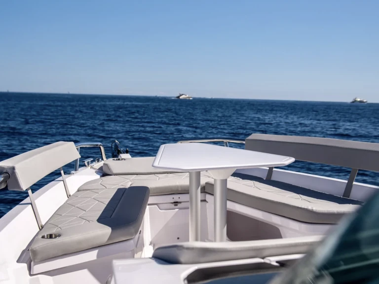 Motorboot mieten in Monaco - Axopar 28 T-Top