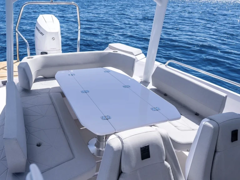 Bootsverleih Axopar 28 T-Top Monaco Samboat