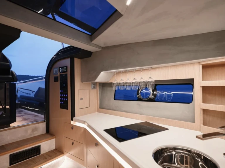 YachtCharter in Monaco - FORZA FOCUS 37 auf SamBoat