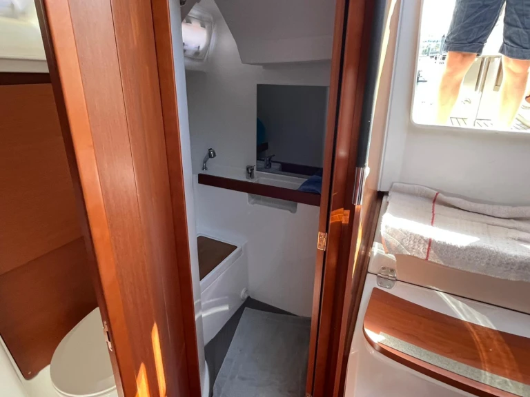 Bénéteau Oceanis 38.1 mieten Les Sables-d'Olonne