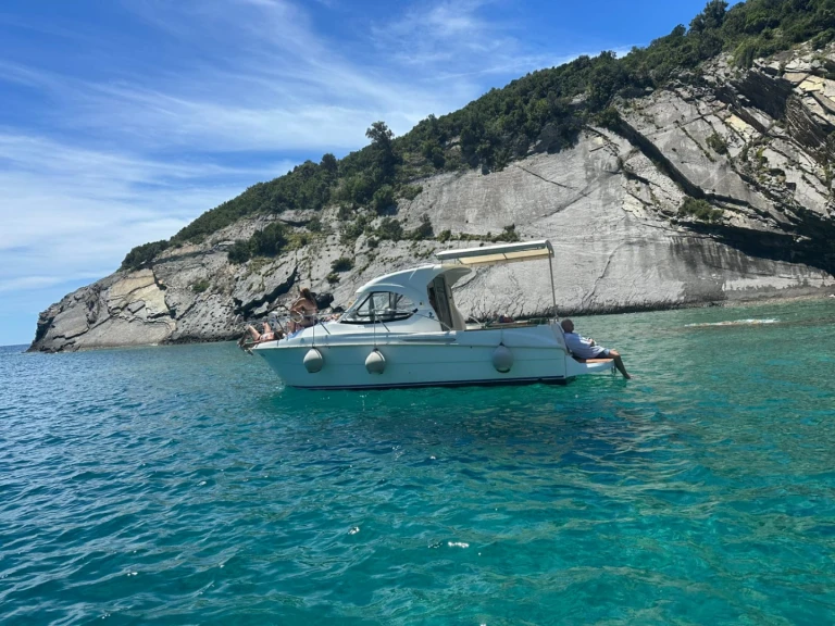 Motorboot mit oder ohne Skipper Bénéteau mieten in Bar