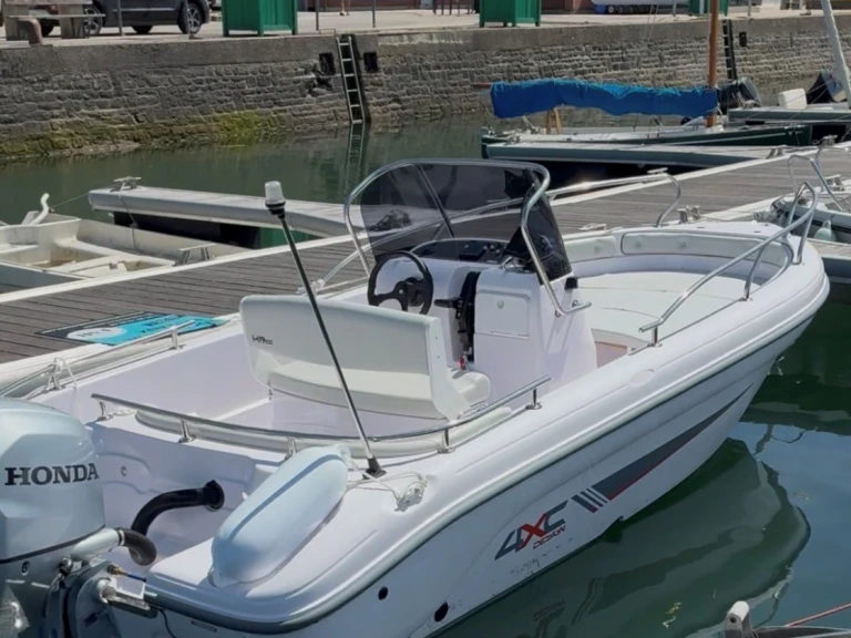 Vermietung Motorboot Ranieri mit Führerschein