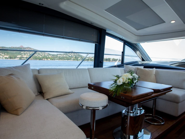 Boot mieten Saint-Raphaël günstig Princess V55