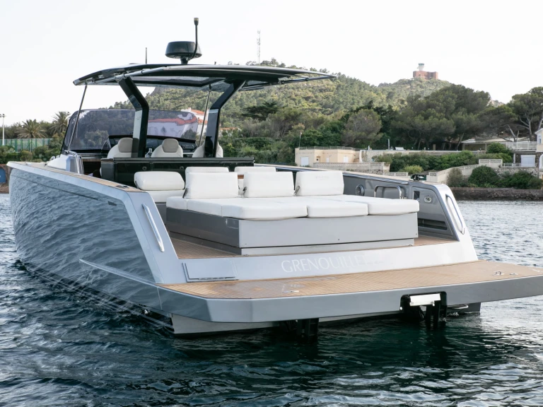 YachtCharter in Saint-Raphaël - Pardo Yachts Pardo 43 auf SamBoat