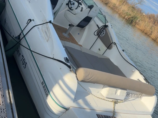 Motorboot mieten in Le Verdon-sur-Mer zum besten Preis