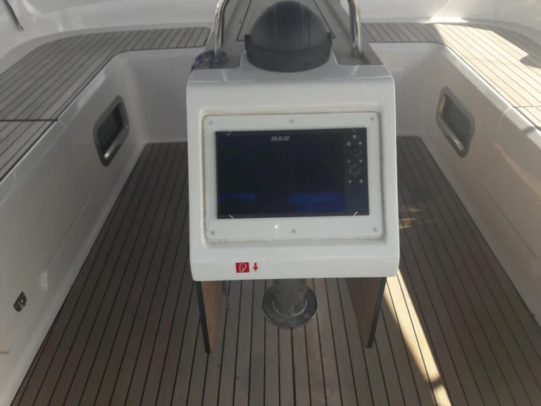 Ein Bavaria Bavaria 51 mieten in Álimos
