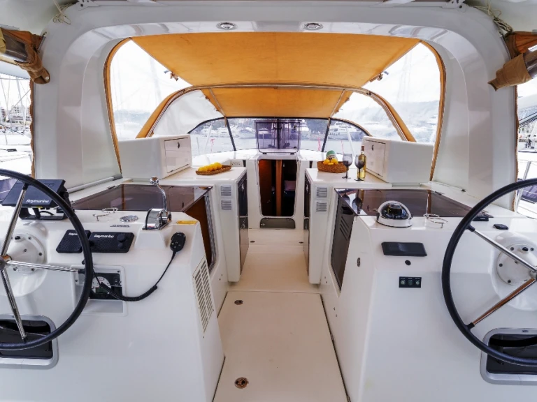 Segelboot mit oder ohne Skipper Jeanneau mieten in Nidri